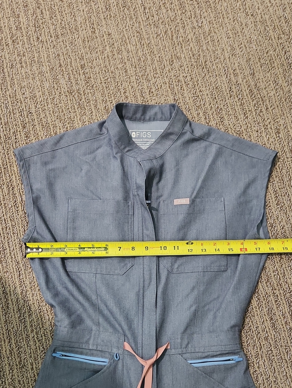 Figs Rafaela Cargo Scrub Jumpsuit Size XXS - Picture 10 of 16